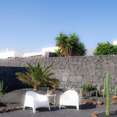 El Jardin De Juanita - Rooms Playa Blanca  Buitenkant foto
